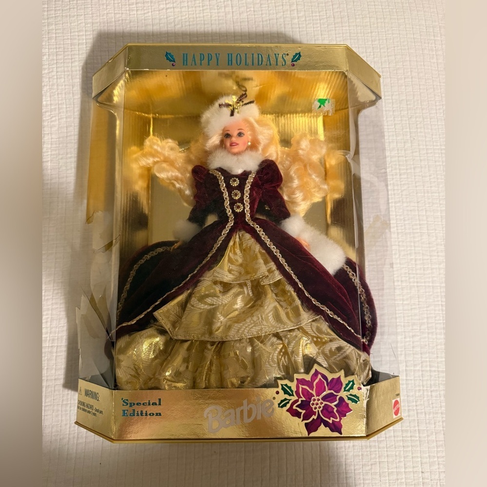 Barbie 1996 Special Edition Happy Holidays Mattel Doll NRFB Blonde Hair Outfit